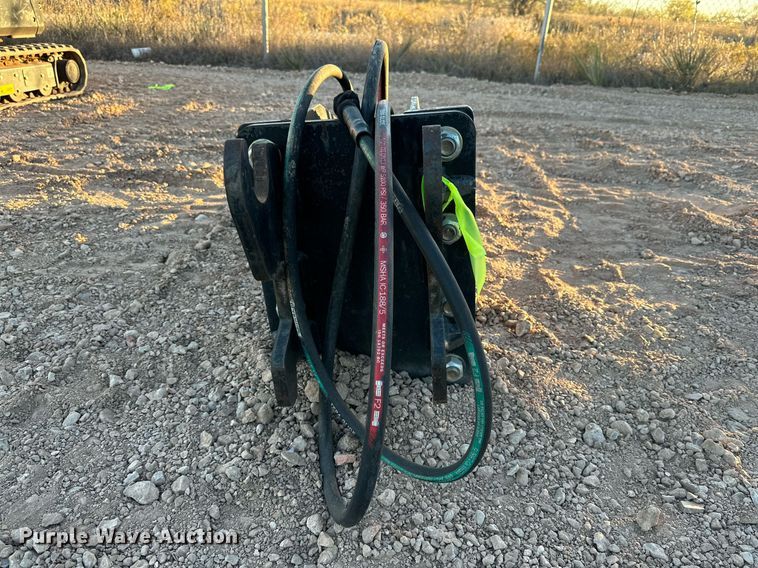 image for item EI0534 Okada ORV550  breaker