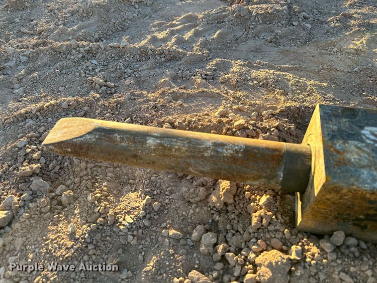 image for item EI0534 Okada ORV550  breaker