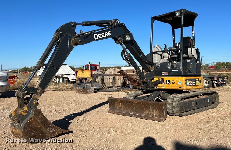 image for item EI0535 2017 John Deere 30G  mini excavator