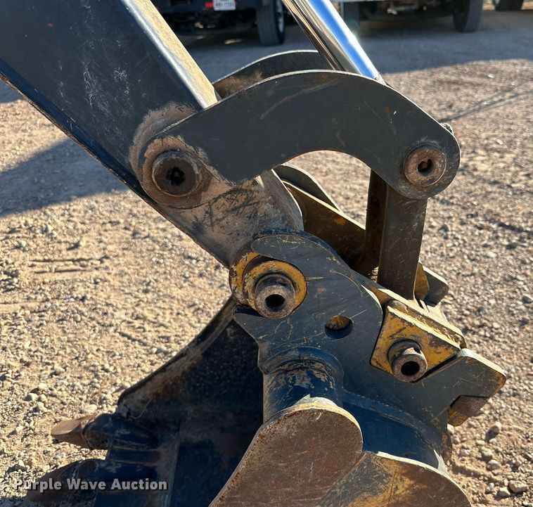 image for item EI0535 2017 John Deere 30G  mini excavator