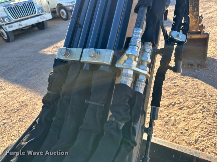 image for item EI0535 2017 John Deere 30G  mini excavator