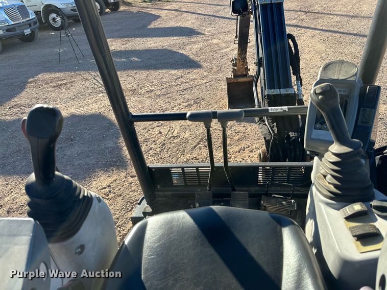 image for item EI0535 2017 John Deere 30G  mini excavator