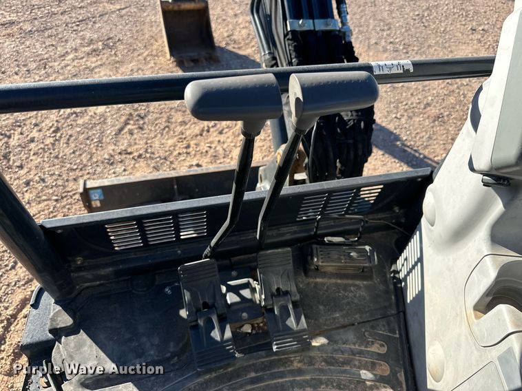 image for item EI0535 2017 John Deere 30G  mini excavator