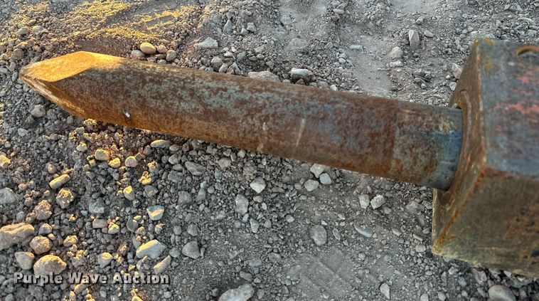 image for item EI0536 Okada ORV550  breaker