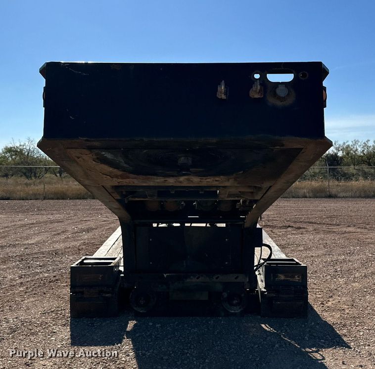 image for item EI0537 2015 XL Specialized XL110 CHDG  lowboy equipment trailer