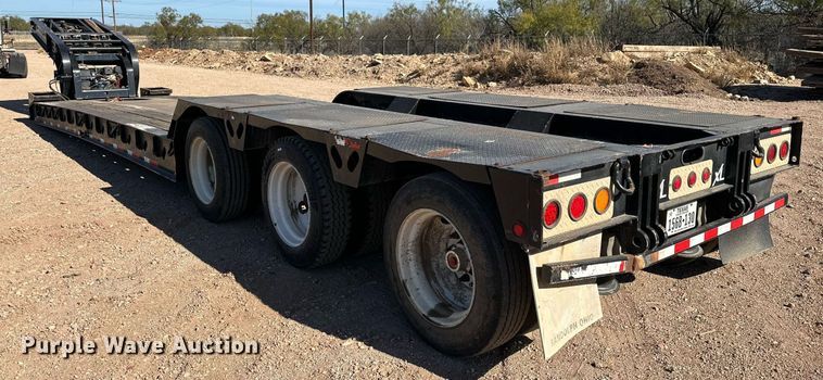 image for item EI0537 2015 XL Specialized XL110 CHDG  lowboy equipment trailer