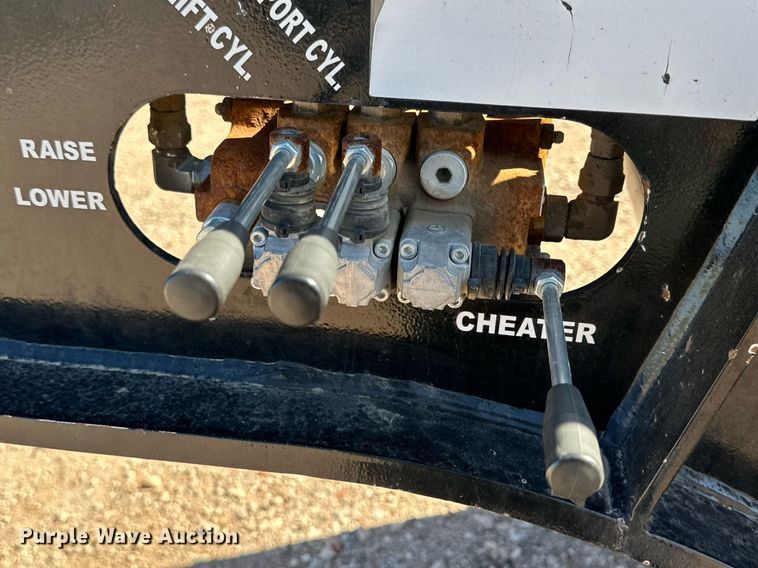 image for item EI0537 2015 XL Specialized XL110 CHDG  lowboy equipment trailer