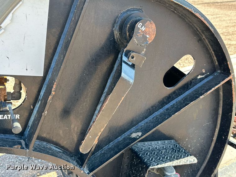 image for item EI0537 2015 XL Specialized XL110 CHDG  lowboy equipment trailer