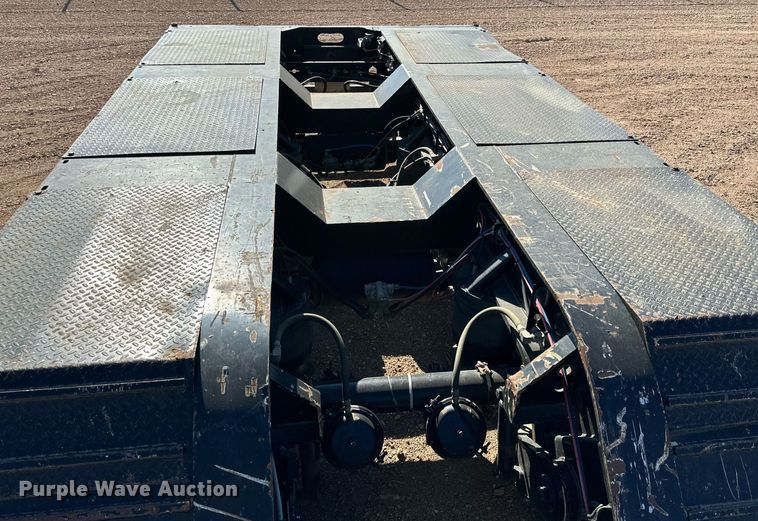 image for item EI0537 2015 XL Specialized XL110 CHDG  lowboy equipment trailer