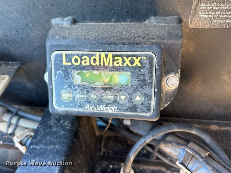 image for item EI0537 2015 XL Specialized XL110 CHDG  lowboy equipment trailer