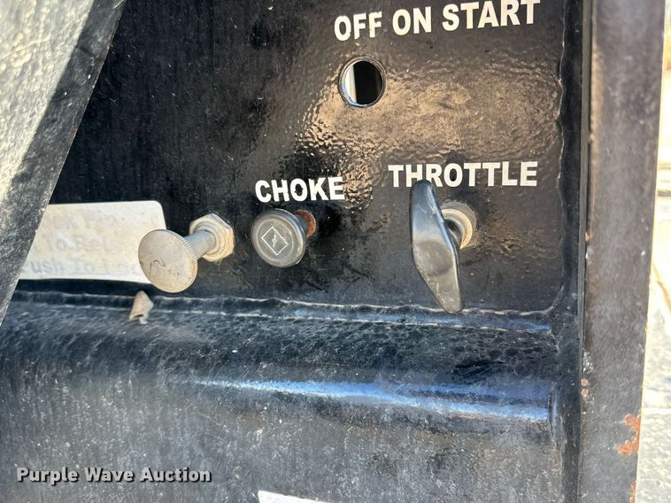 image for item EI0537 2015 XL Specialized XL110 CHDG  lowboy equipment trailer