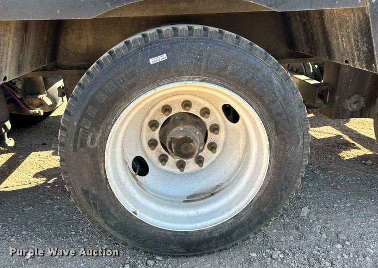 image for item EI0537 2015 XL Specialized XL110 CHDG  lowboy equipment trailer