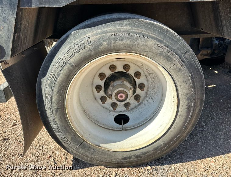 image for item EI0537 2015 XL Specialized XL110 CHDG  lowboy equipment trailer