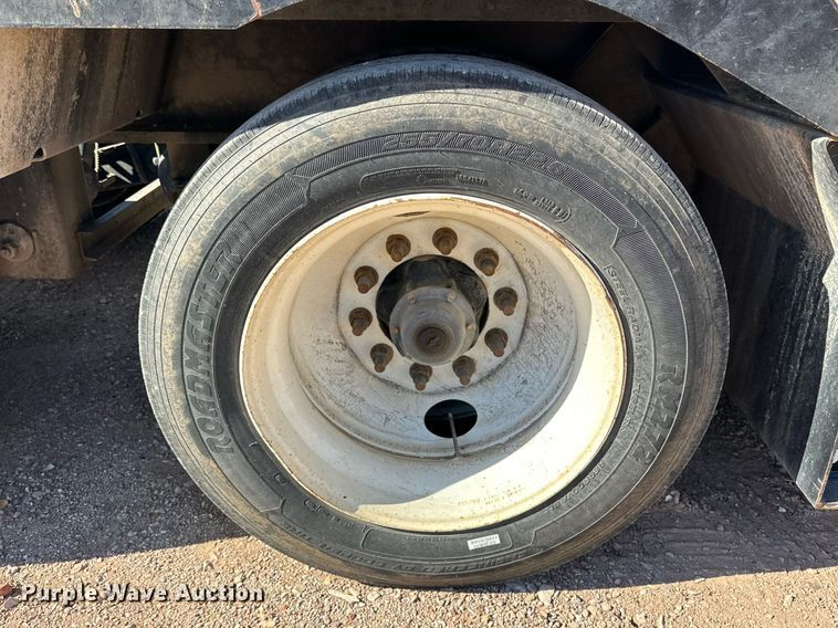 image for item EI0537 2015 XL Specialized XL110 CHDG  lowboy equipment trailer