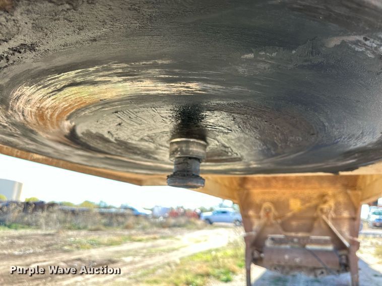 image for item EI0540 2012 Construction Trailers Specialist  bottom dump trailer