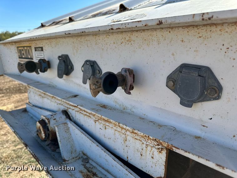 image for item EI0540 2012 Construction Trailers Specialist  bottom dump trailer