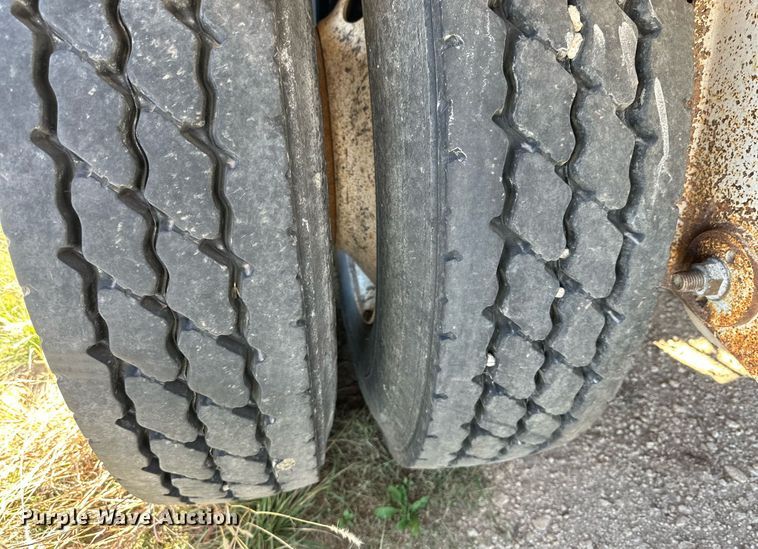 image for item EI0540 2012 Construction Trailers Specialist  bottom dump trailer