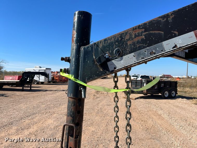 image for item EI0542 2010 Big Tex 10LP  dump trailer