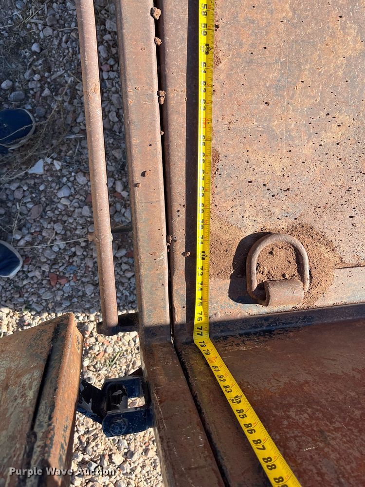 image for item EI0542 2010 Big Tex 10LP  dump trailer