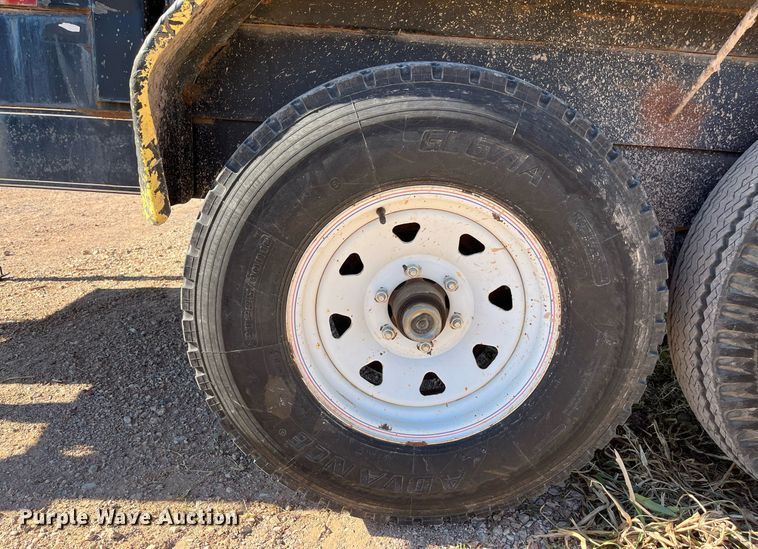 image for item EI0542 2010 Big Tex 10LP  dump trailer