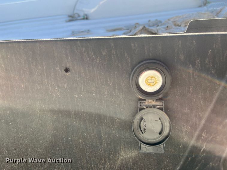 image for item EI0546 Ford F250  pickup truck bed