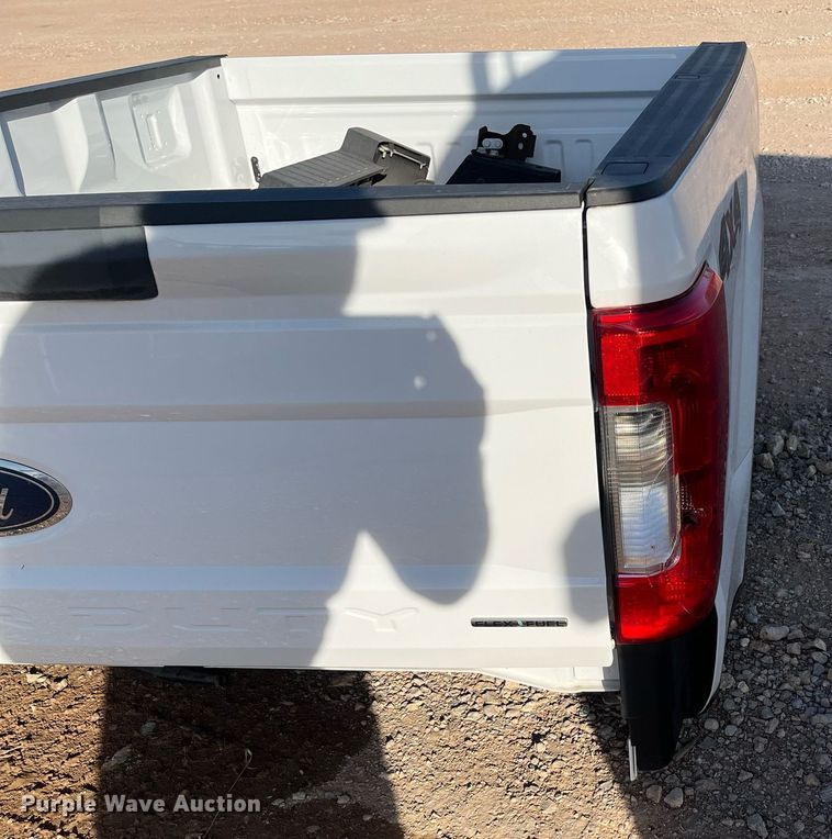 image for item EI0548 Ford F250  pickup truck bed