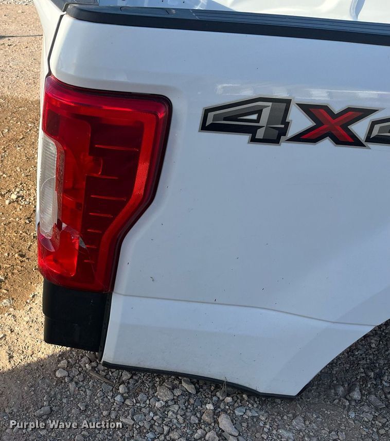 image for item EI0548 Ford F250  pickup truck bed