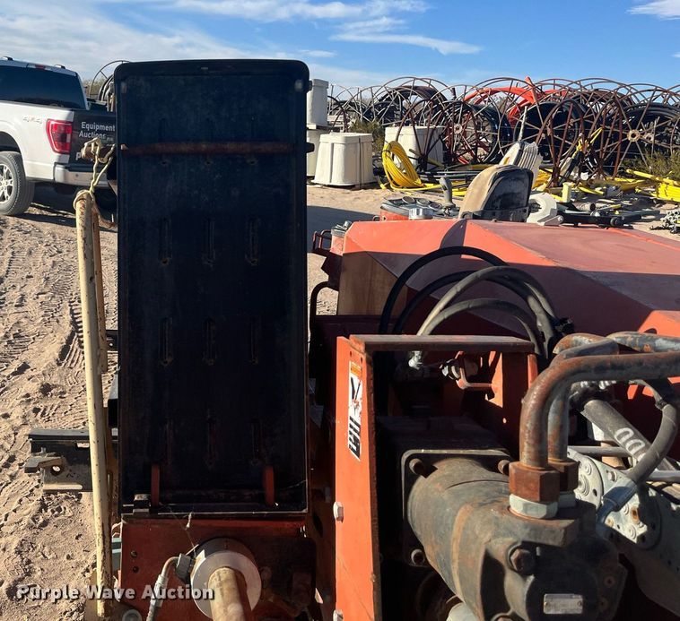 image for item EI0550 1999 Ditch Witch JT1720  directional boring unit