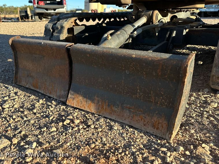 image for item EI0563 2017 Bobcat 418  mini excavator