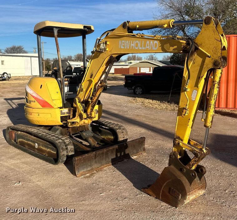 image for item EK9770 2005 New Holland EH35.B  mini excavator