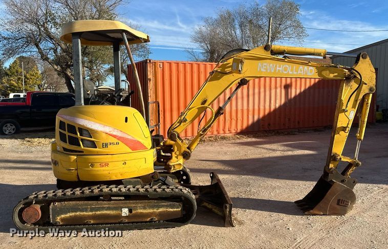 image for item EK9770 2005 New Holland EH35.B  mini excavator