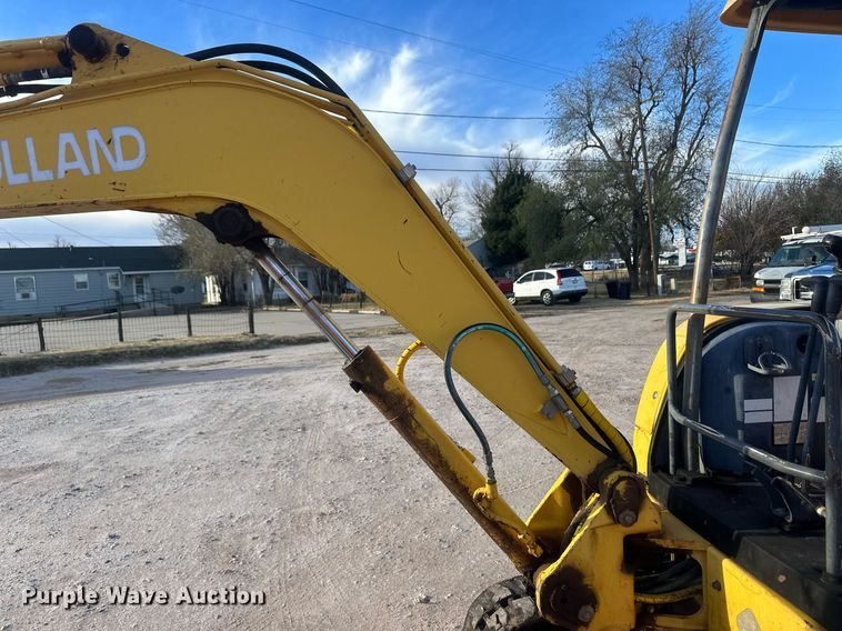 image for item EK9770 2005 New Holland EH35.B  mini excavator