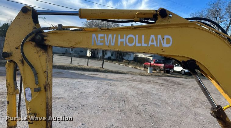 image for item EK9770 2005 New Holland EH35.B  mini excavator