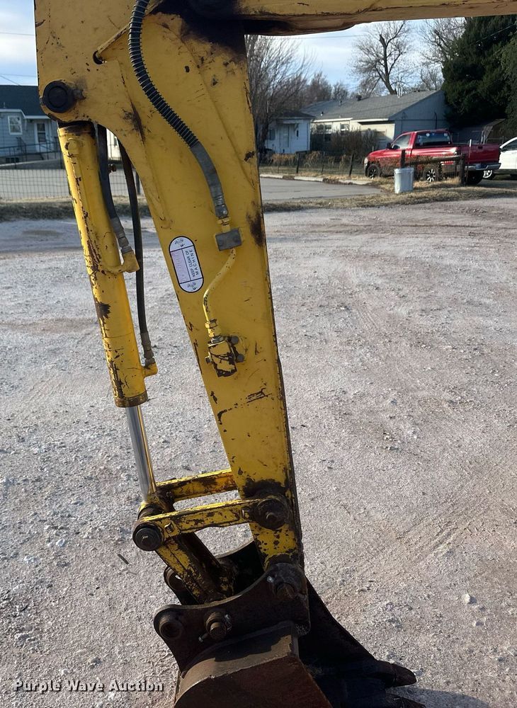 image for item EK9770 2005 New Holland EH35.B  mini excavator