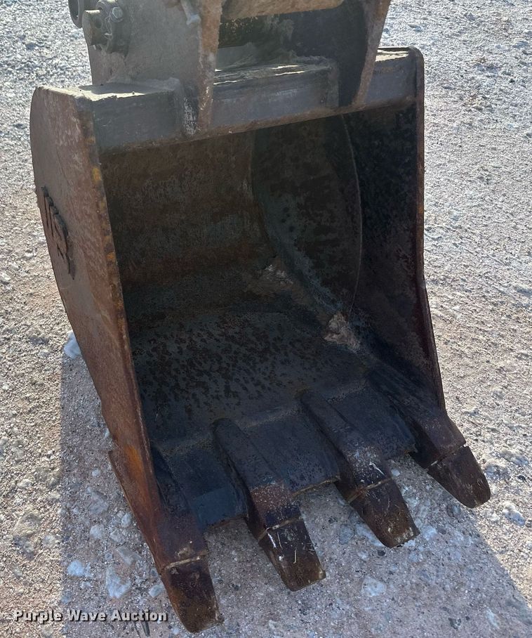 image for item EK9770 2005 New Holland EH35.B  mini excavator