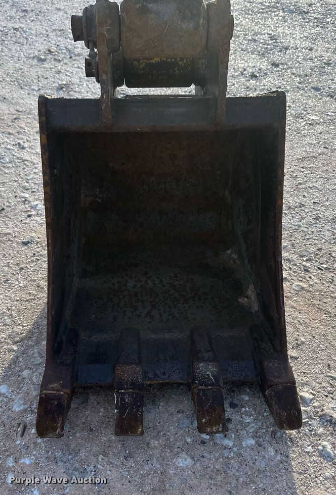 image for item EK9770 2005 New Holland EH35.B  mini excavator