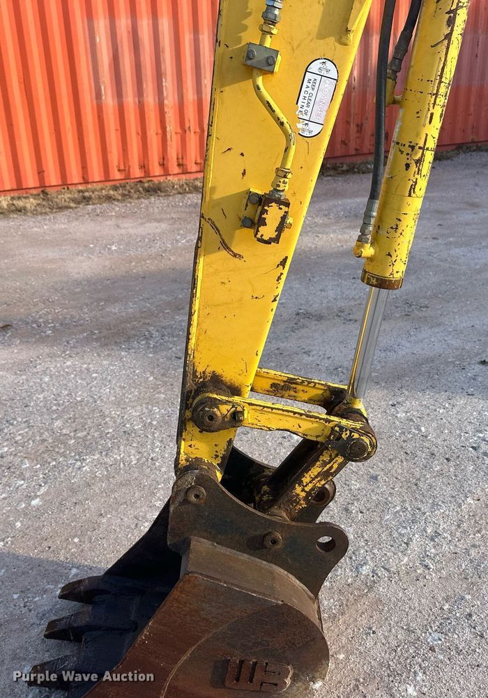 image for item EK9770 2005 New Holland EH35.B  mini excavator