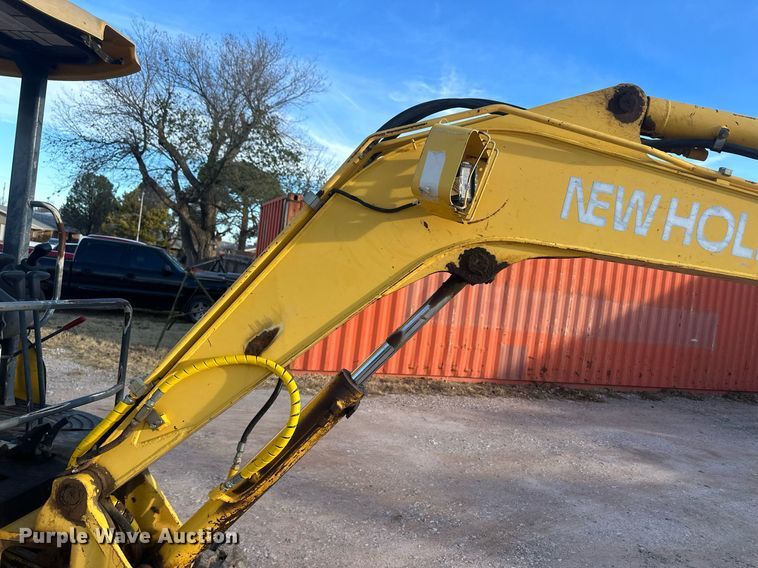image for item EK9770 2005 New Holland EH35.B  mini excavator