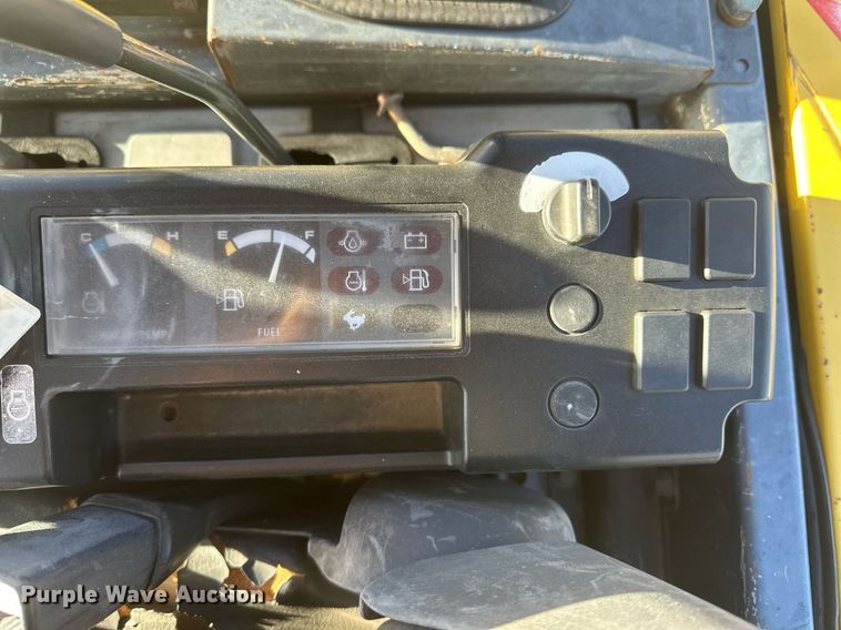 image for item EK9770 2005 New Holland EH35.B  mini excavator