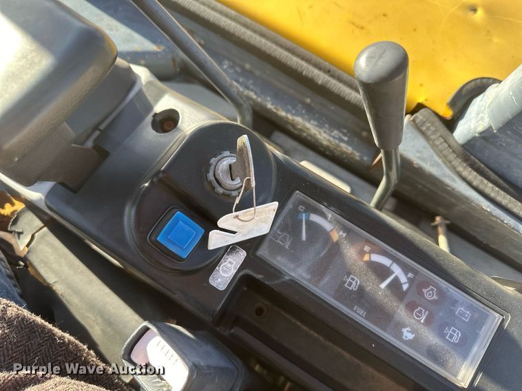 image for item EK9770 2005 New Holland EH35.B  mini excavator