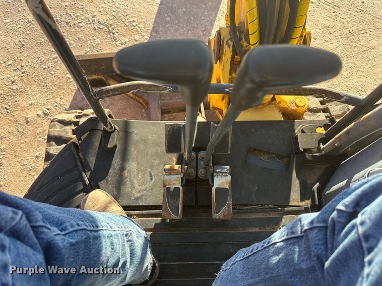 image for item EK9770 2005 New Holland EH35.B  mini excavator