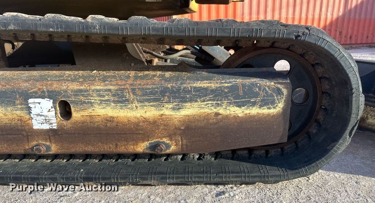 image for item EK9770 2005 New Holland EH35.B  mini excavator