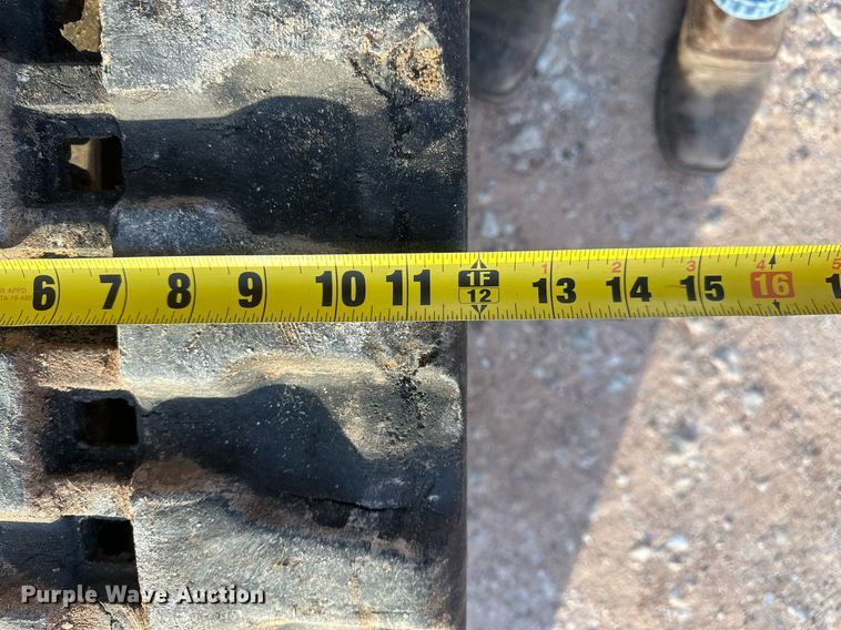 image for item EK9770 2005 New Holland EH35.B  mini excavator