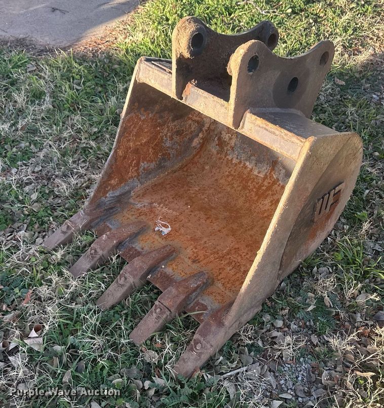 image for item EK9770 2005 New Holland EH35.B  mini excavator