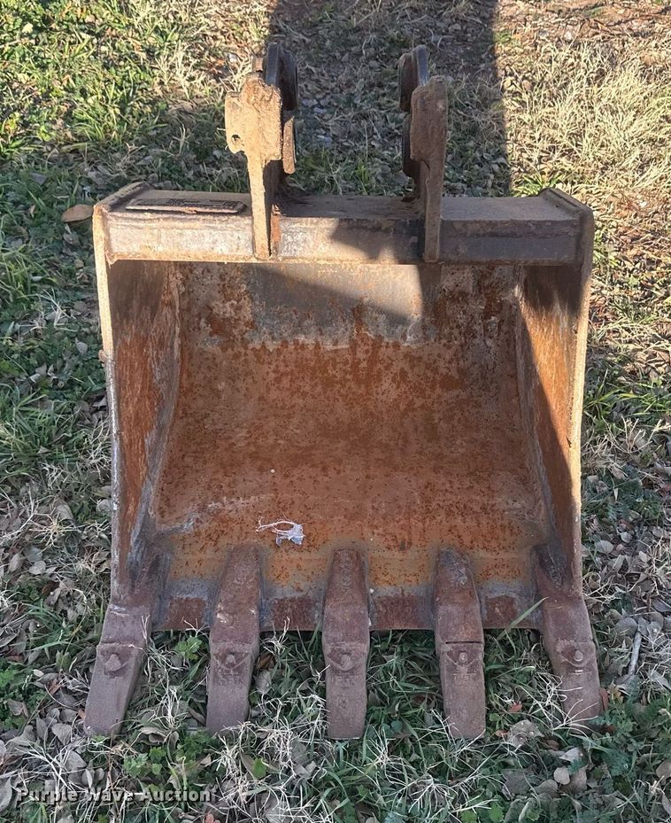 image for item EK9770 2005 New Holland EH35.B  mini excavator