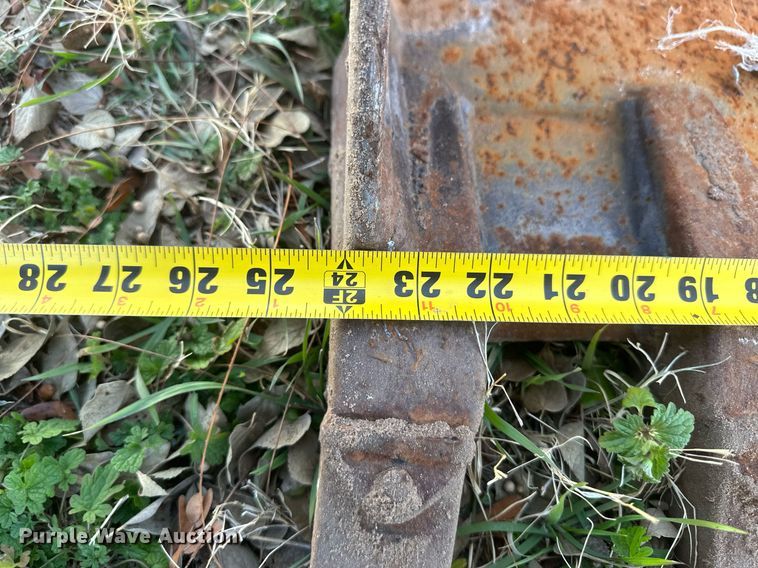 image for item EK9770 2005 New Holland EH35.B  mini excavator