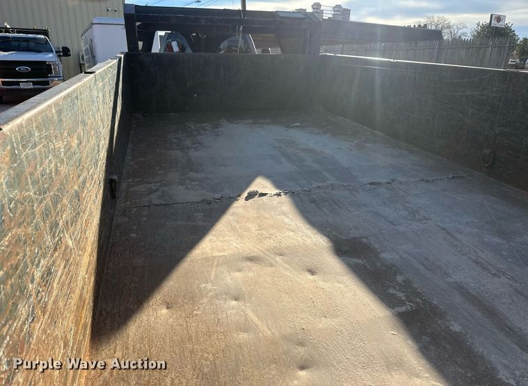 image for item EK9771 2012 Lamar GD14K  dump trailer