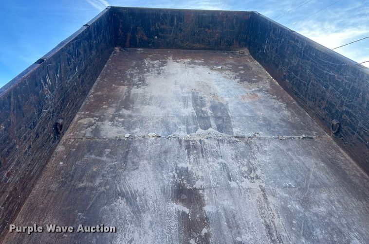 image for item EK9771 2012 Lamar GD14K  dump trailer