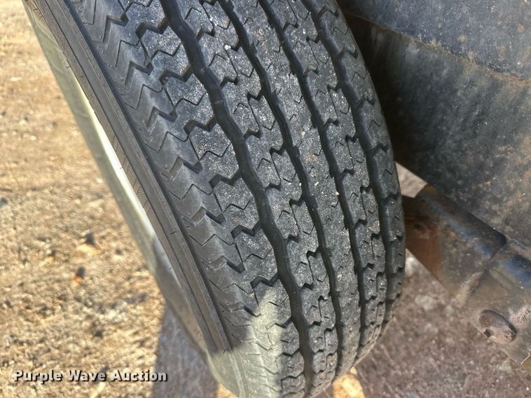 image for item EK9771 2012 Lamar GD14K  dump trailer