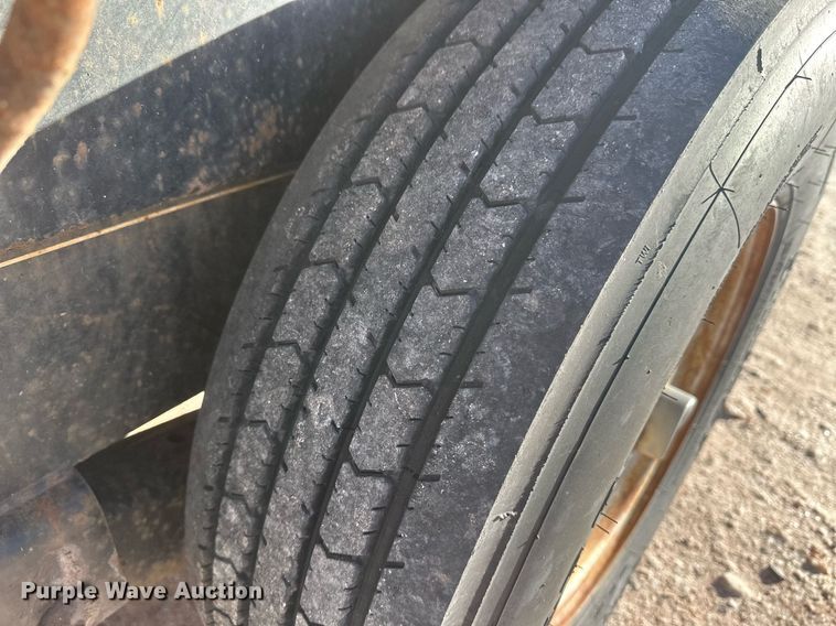 image for item EK9771 2012 Lamar GD14K  dump trailer